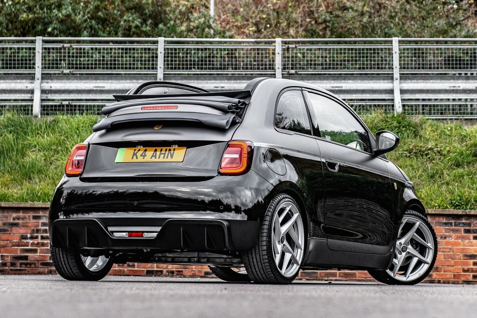 2023 - FIAT 500e C DESIGNIO BY KAHN, foto 2