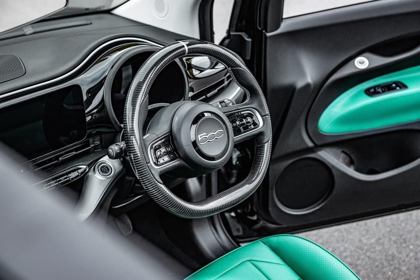 2023 - FIAT 500e C DESIGNIO BY KAHN, foto 17