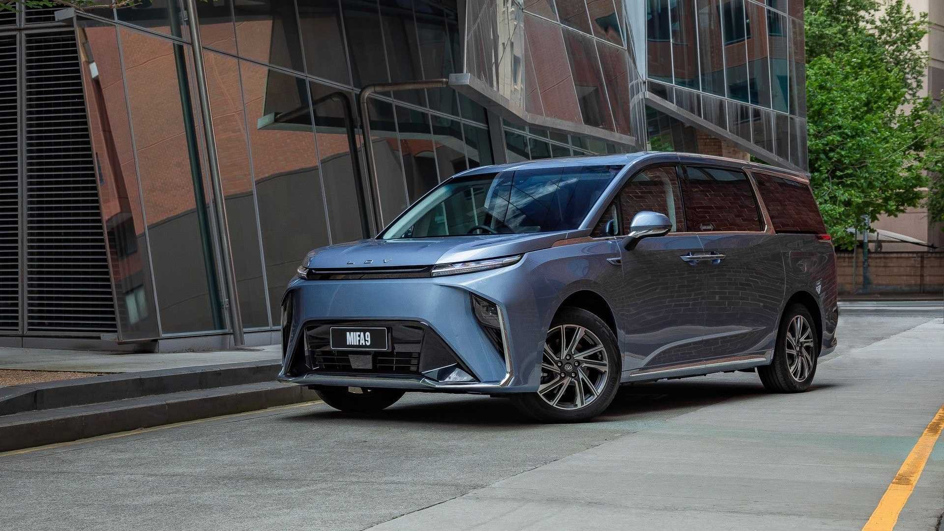 LDV MIFA 9, foto 1