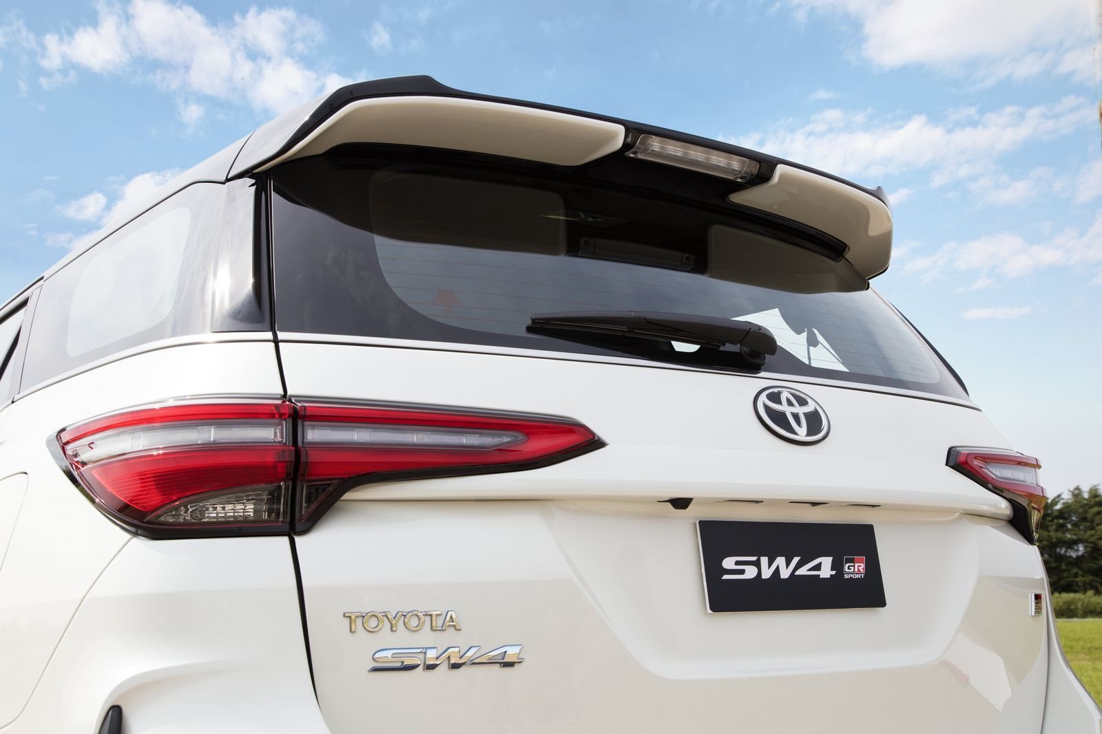 TOYOTA HILUX & SW4, foto 30
