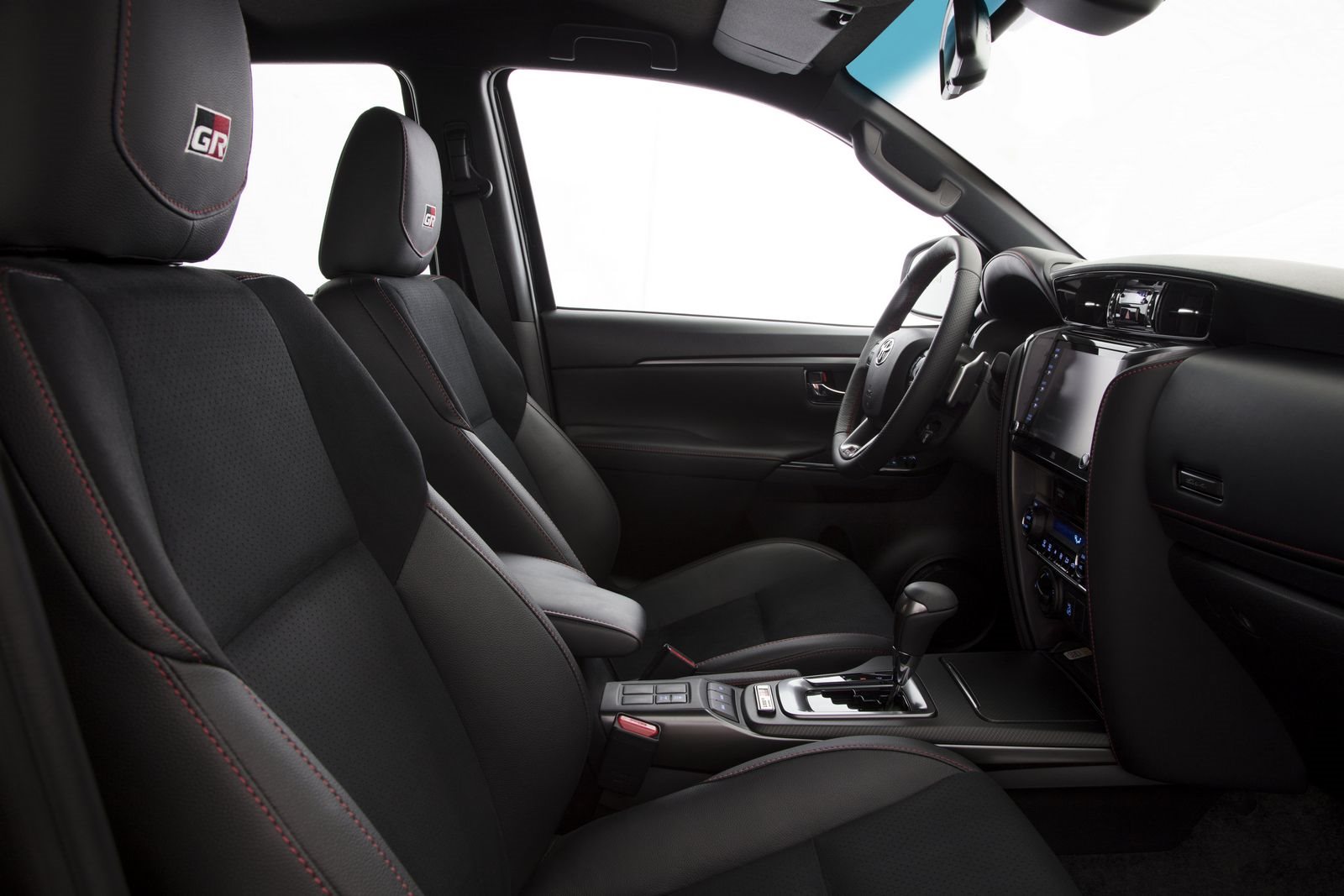 TOYOTA HILUX & SW4, foto 38
