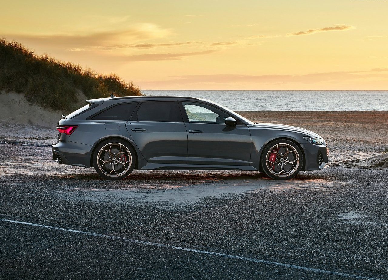 AUDI RS 6 AVANT PERFORMANCE, foto 16