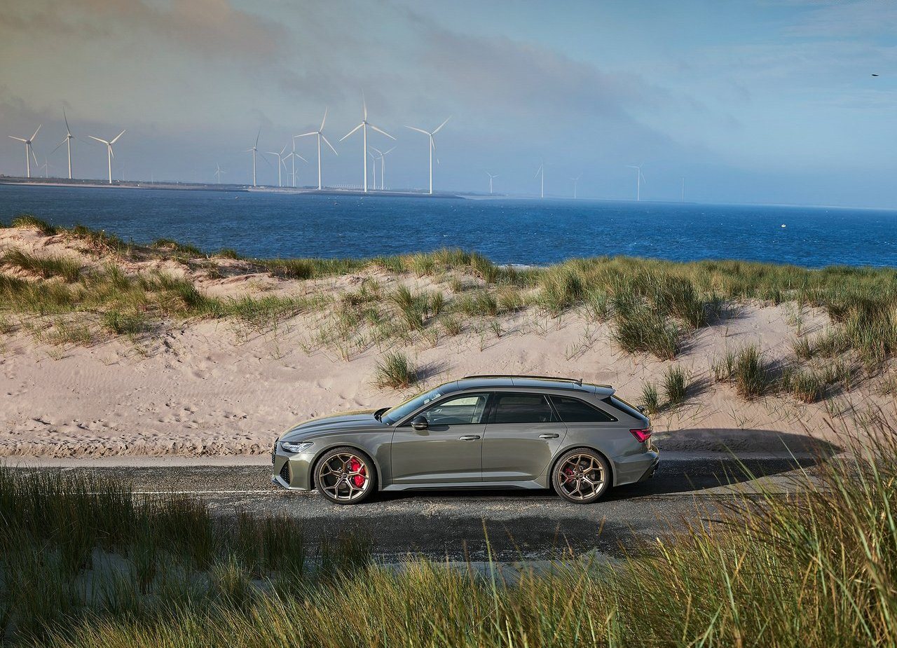 AUDI RS 6 AVANT PERFORMANCE, foto 18