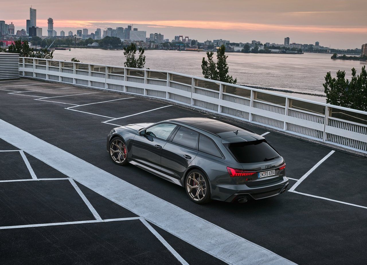 AUDI RS 6 AVANT PERFORMANCE, foto 27