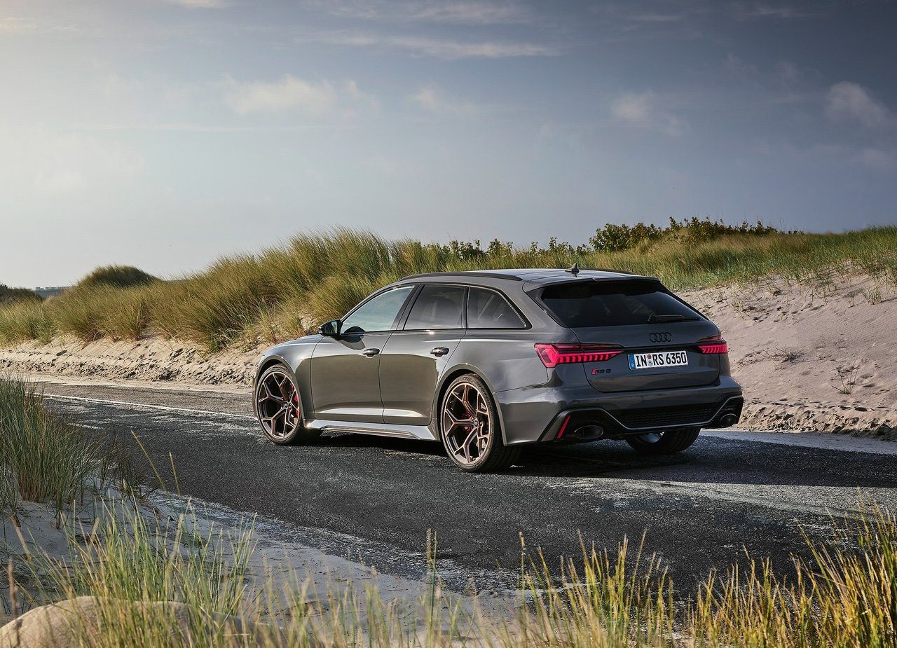 AUDI RS 6 AVANT PERFORMANCE, foto 30