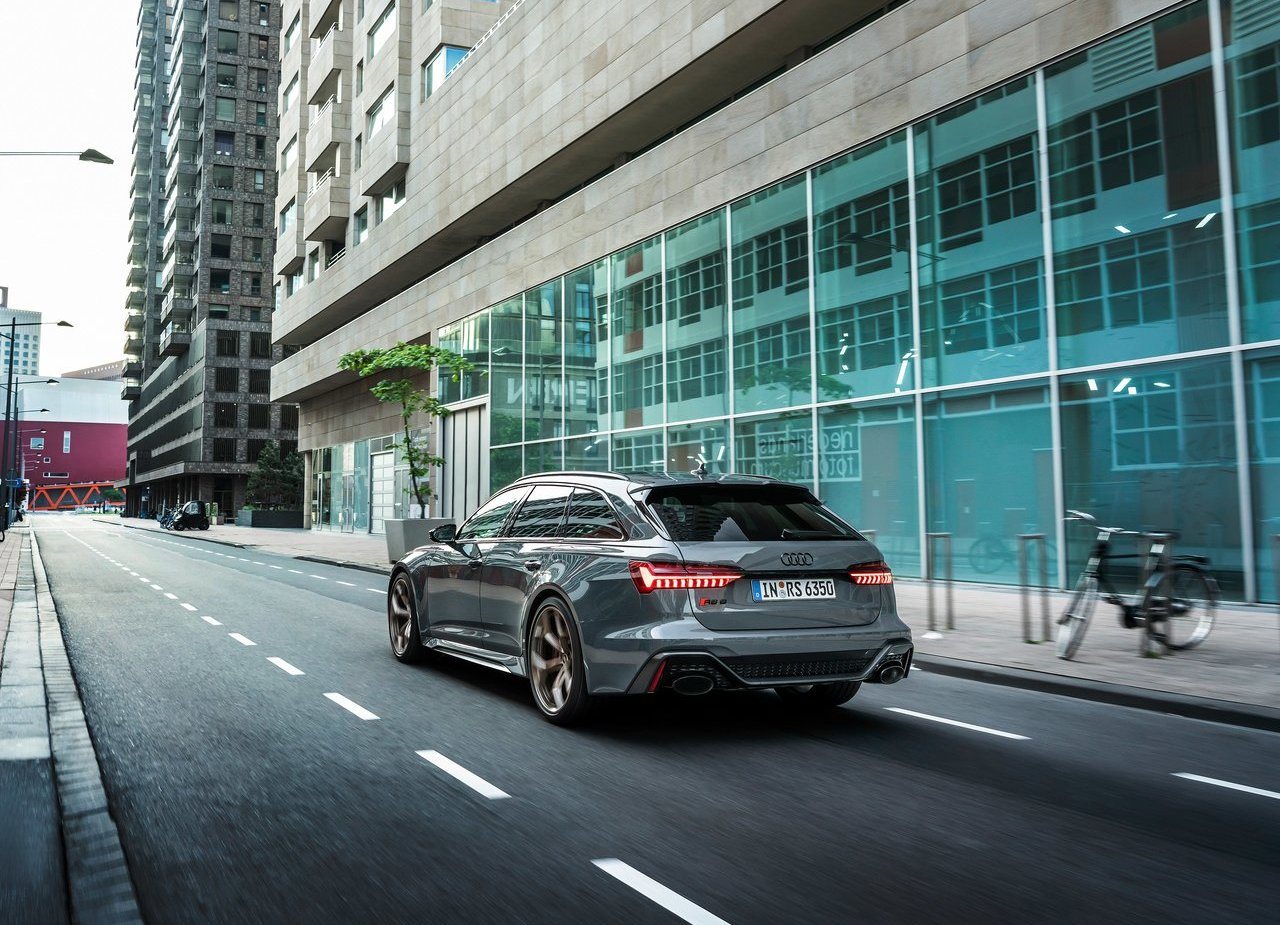 AUDI RS 6 AVANT PERFORMANCE, foto 38