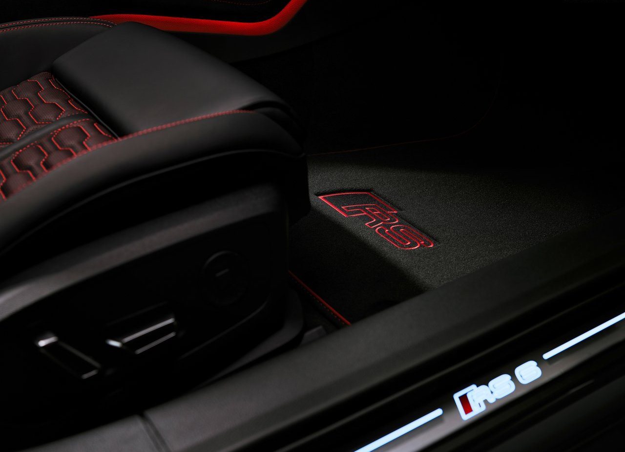 AUDI RS 6 AVANT PERFORMANCE, foto 66