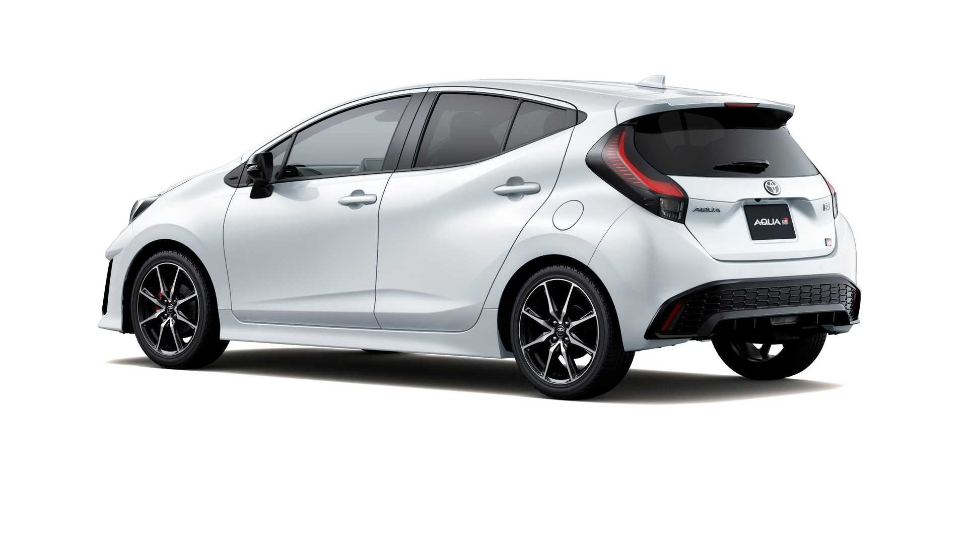 2023 - TOYOTA AQUA GR SPORT, foto 2