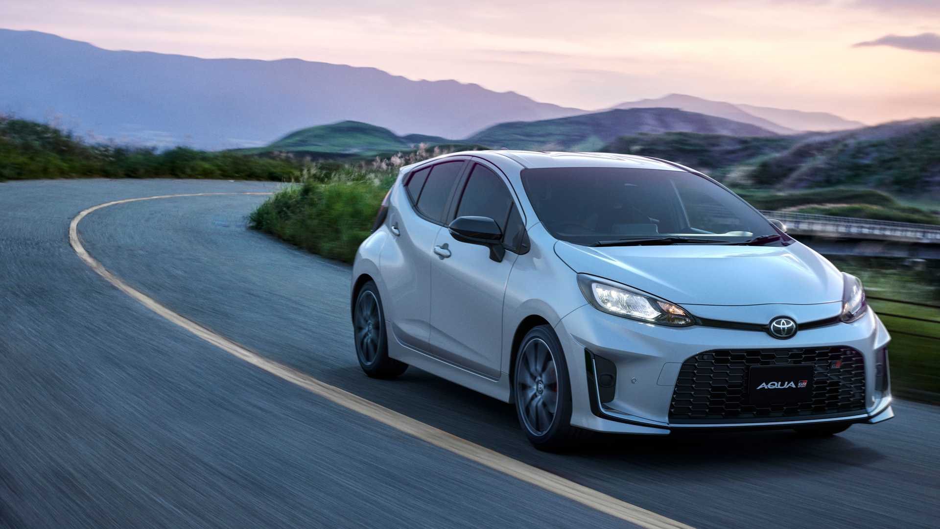 2023 - TOYOTA AQUA GR SPORT, foto 6