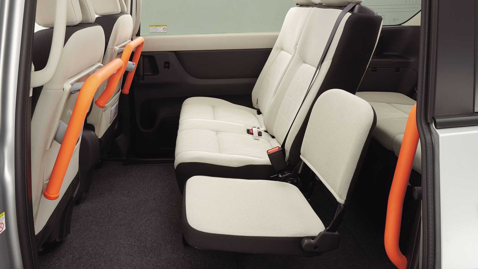 NISSAN SERENA, foto 80