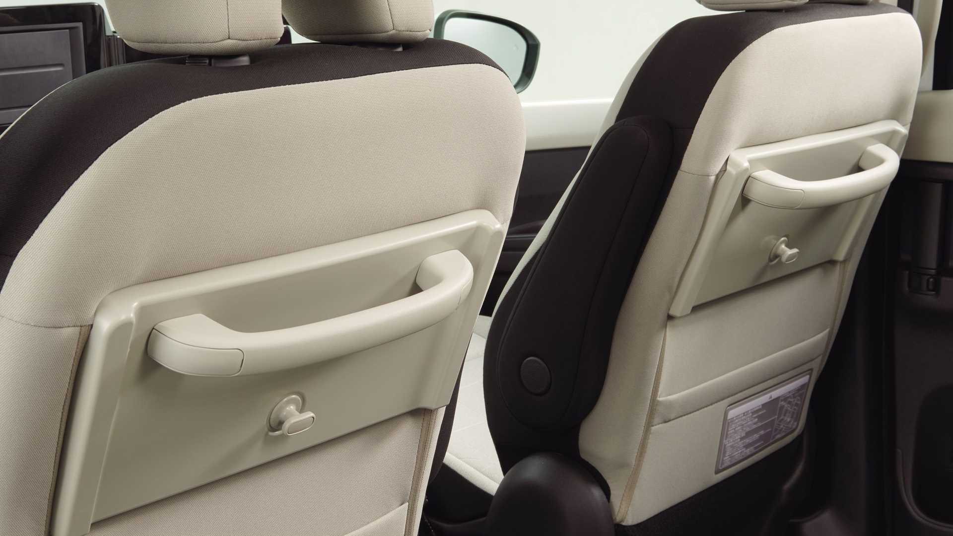 NISSAN SERENA, foto 82
