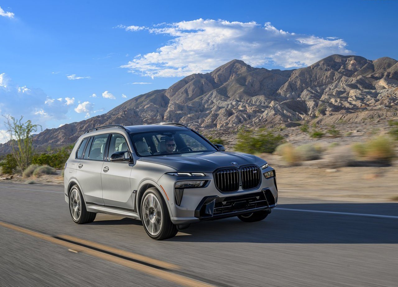 2023 - BMW X7 M60i US VERSION, foto 23