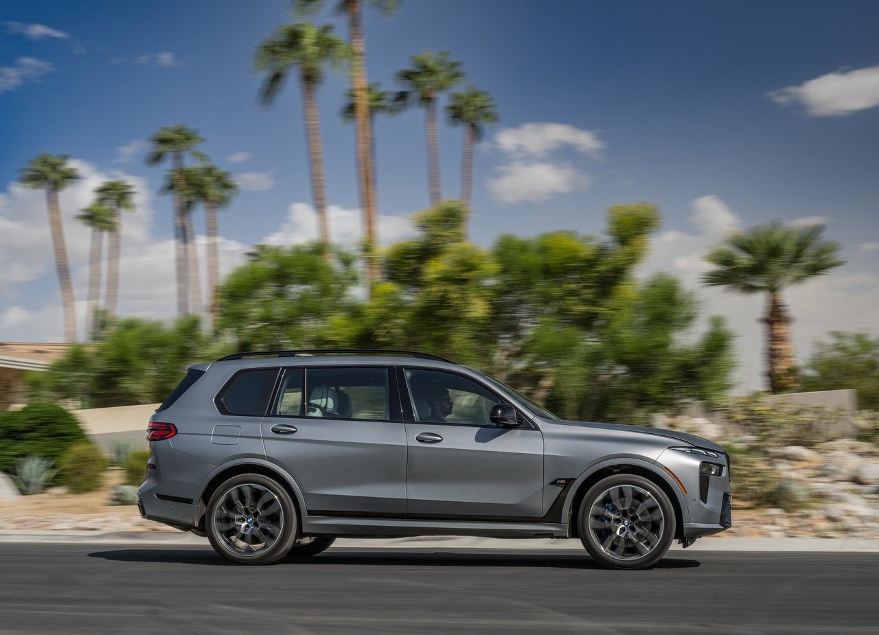 2023 - BMW X7 M60i US VERSION, foto 60