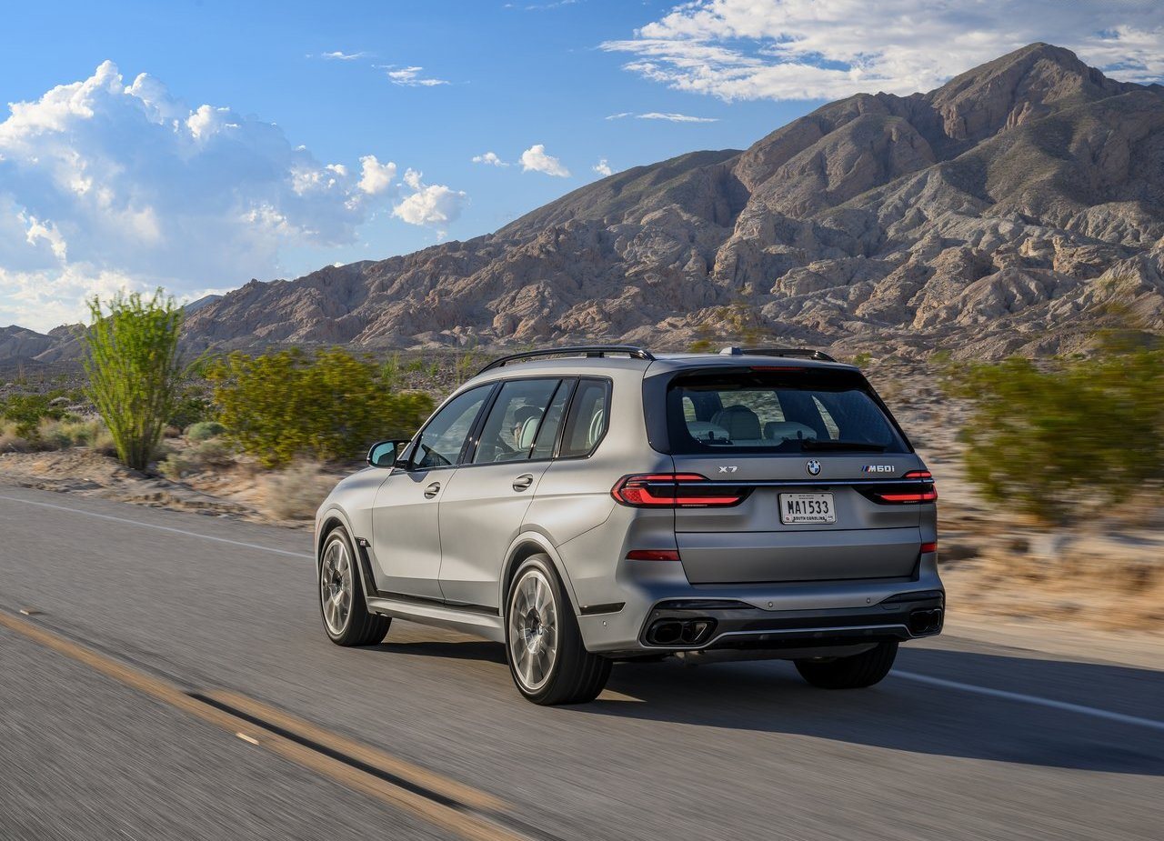2023 - BMW X7 M60i US VERSION, foto 77
