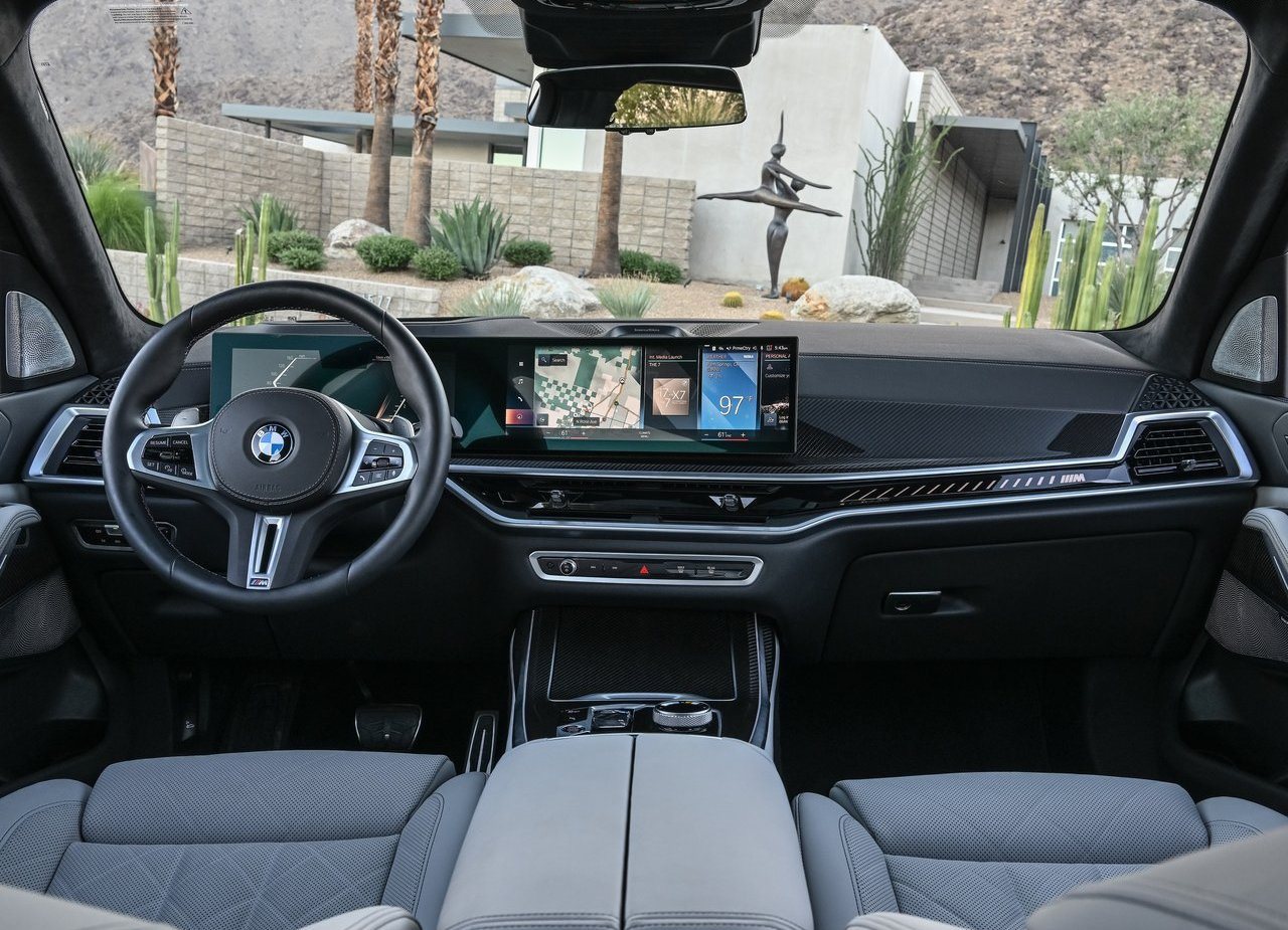2023 - BMW X7 M60i US VERSION, foto 100