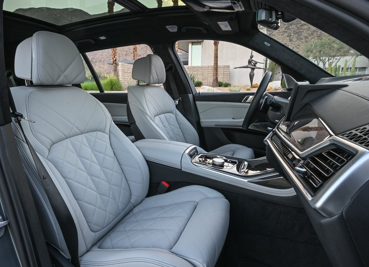 2023 - BMW X7 M60i US VERSION, foto 104