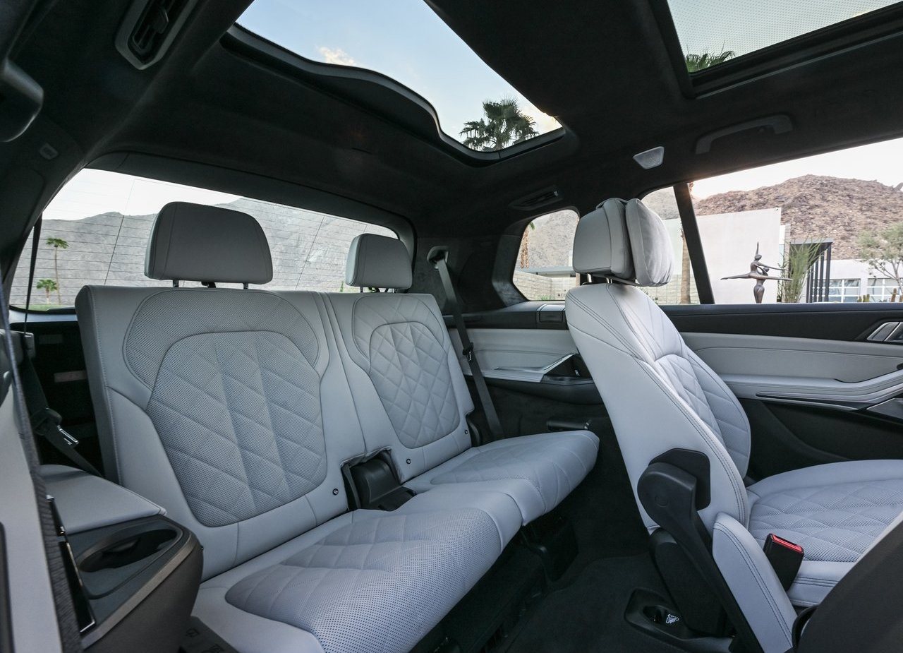 2023 - BMW X7 M60i US VERSION, foto 106