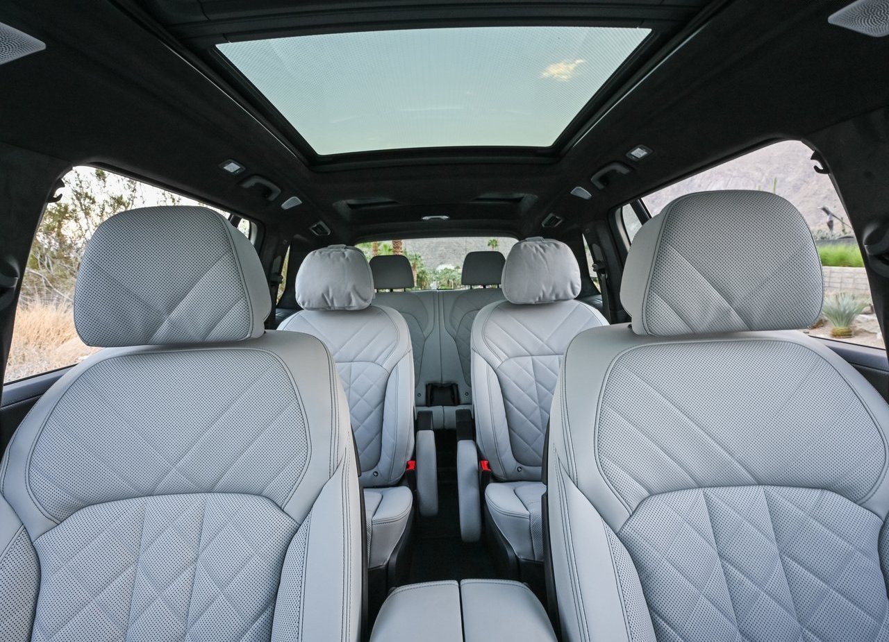 2023 - BMW X7 M60i US VERSION, foto 107