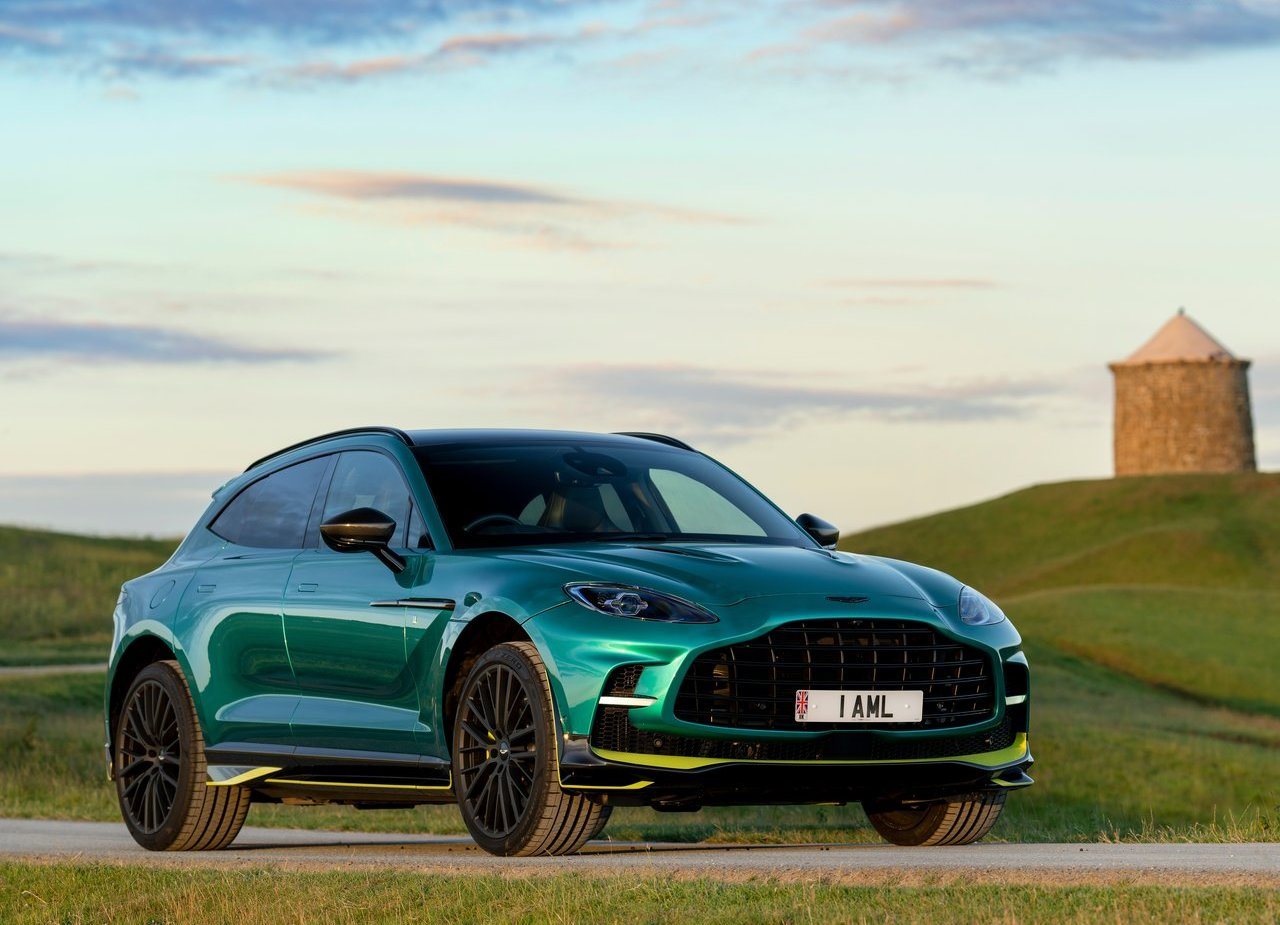2023 - ASTON MARTIN DBX707 Q 2022 F1 GREEN, foto 2