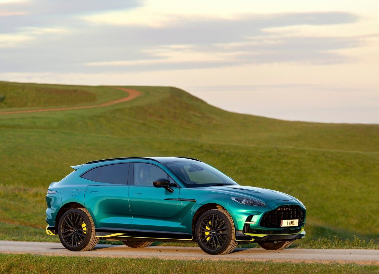 2023 - ASTON MARTIN DBX707 Q 2022 F1 GREEN, foto 4