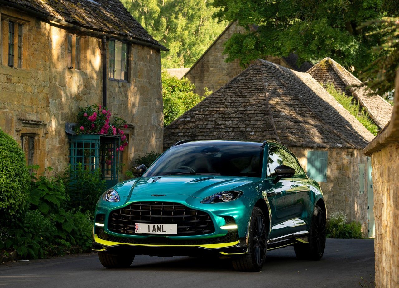 2023 - ASTON MARTIN DBX707 Q 2022 F1 GREEN, foto 35