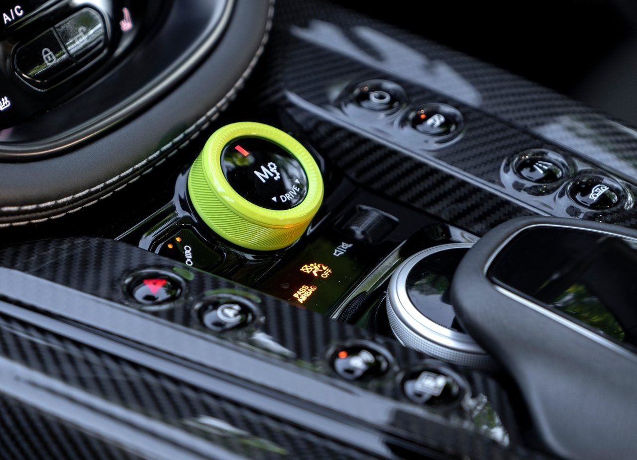 2023 - ASTON MARTIN DBX707 Q 2022 F1 GREEN, foto 120