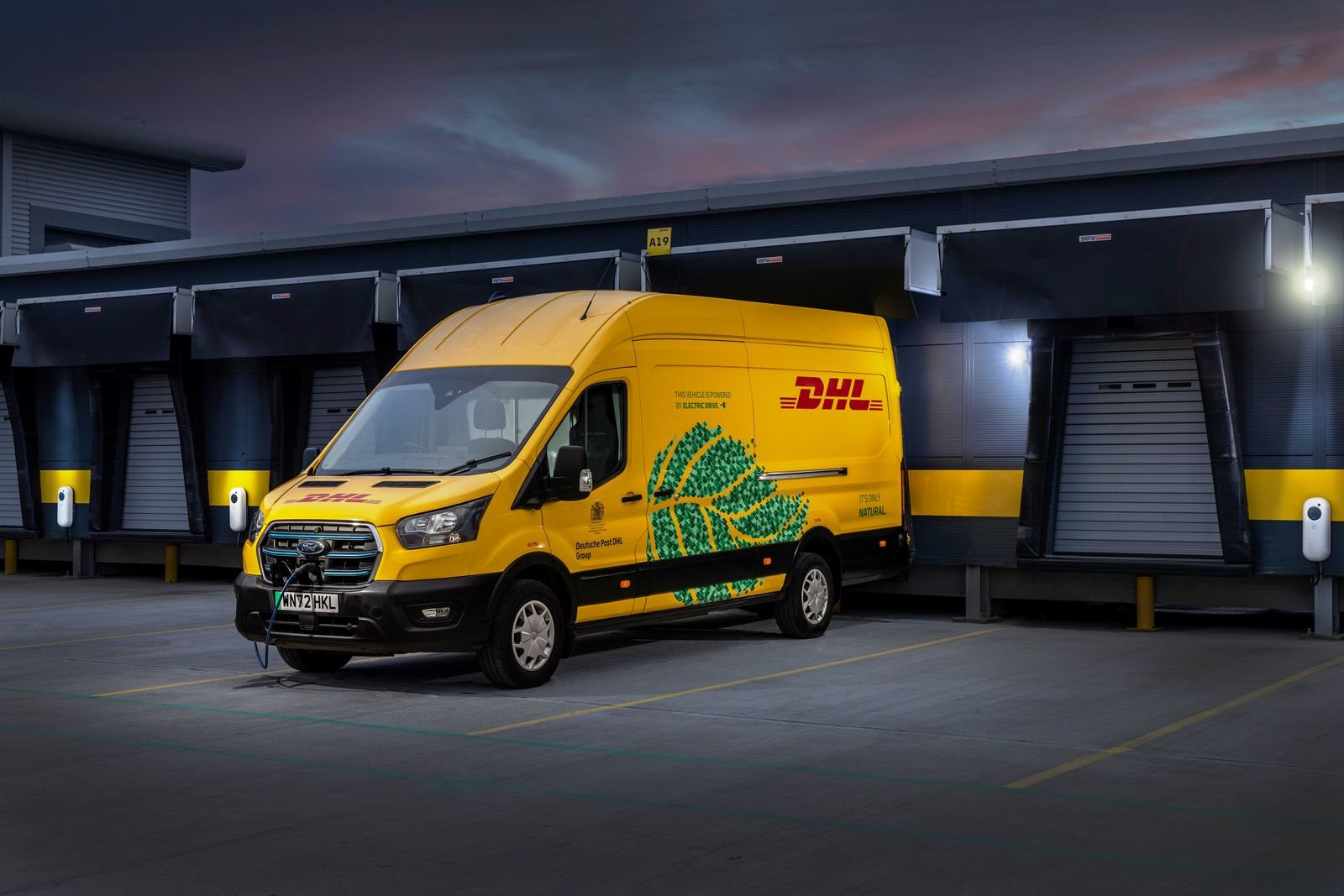 FORD E-TRANSIT & DHL EXPRESS, foto 1