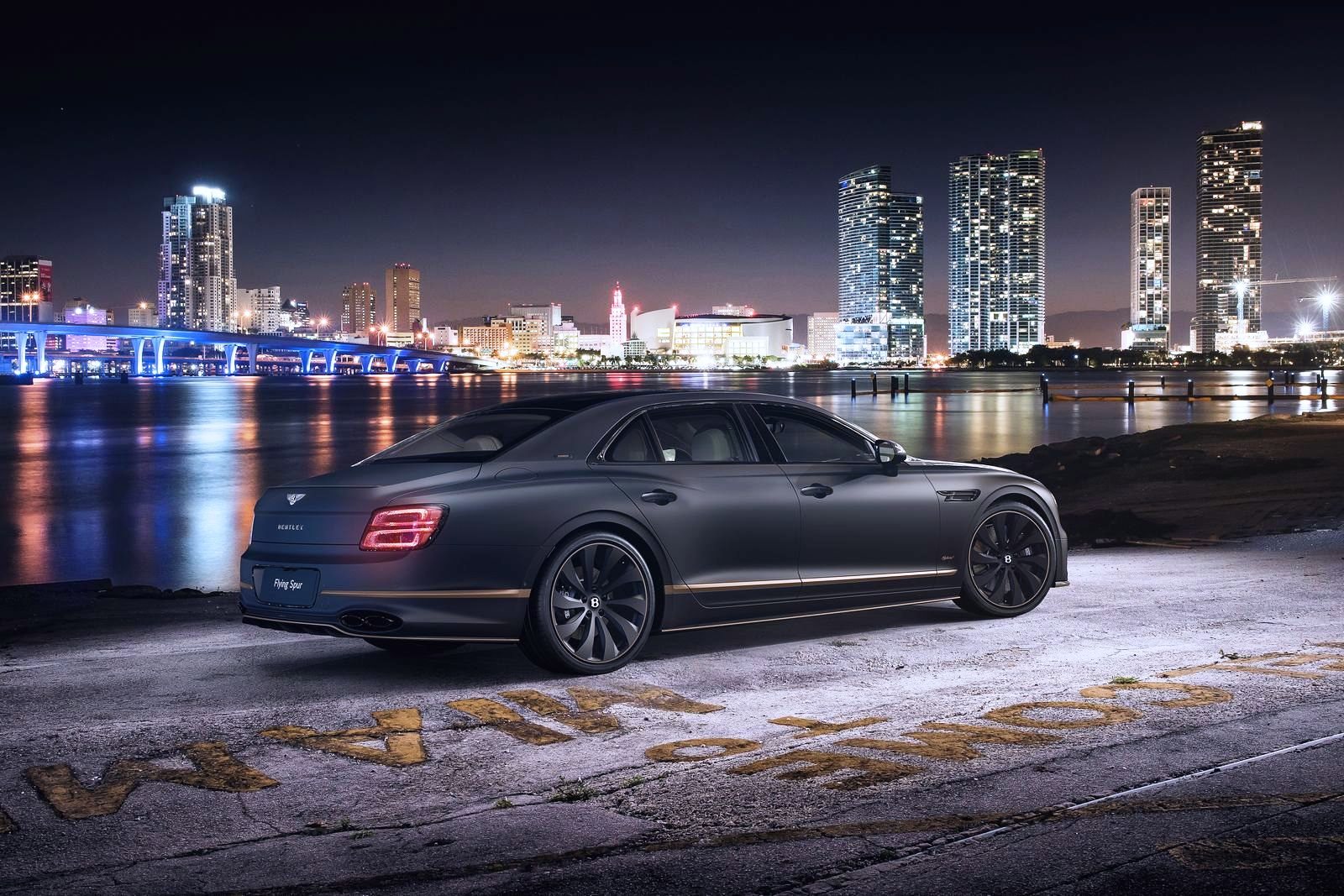 BENTLEY FLYING SPUR ‘THE SURGEON’, foto 2