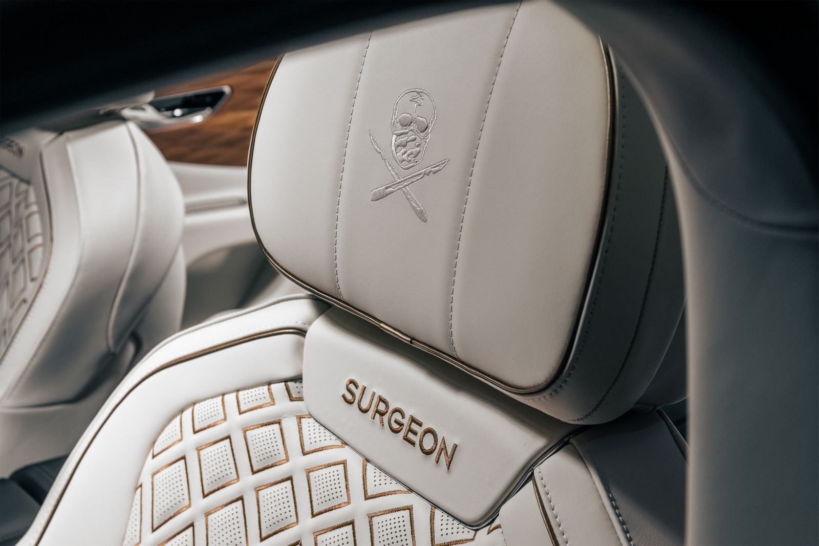 BENTLEY FLYING SPUR ‘THE SURGEON’, foto 11