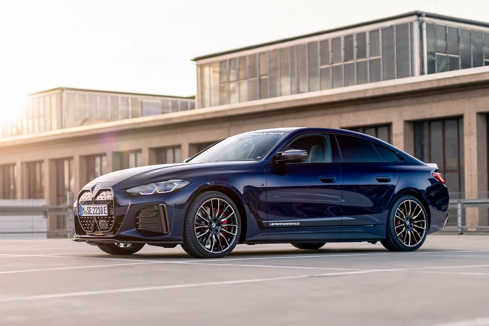 2023 - BMW i4 M50 M PERFORMANCE PARTS IN ESSEN, foto 1
