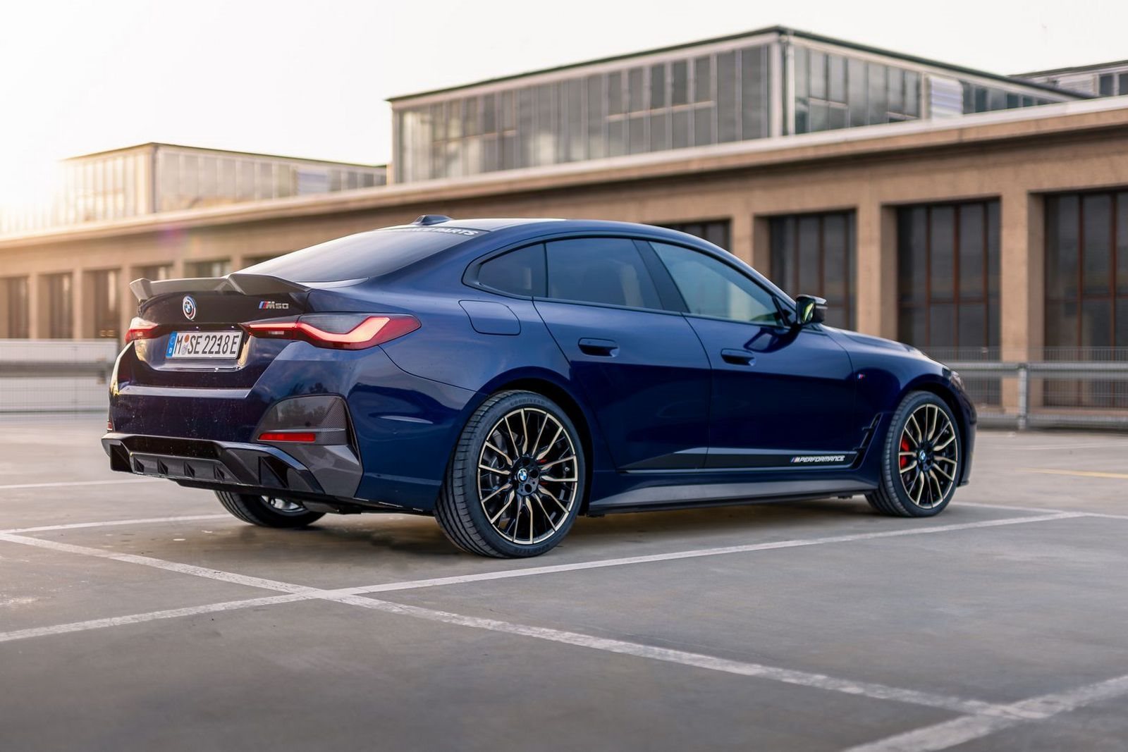 2023 - BMW i4 M50 M PERFORMANCE PARTS IN ESSEN, foto 4