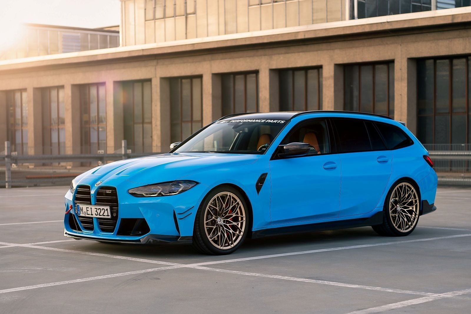 2023 - BMW M3 TOURING M PERFORMANCE PARTS IN ESSEN, foto 1