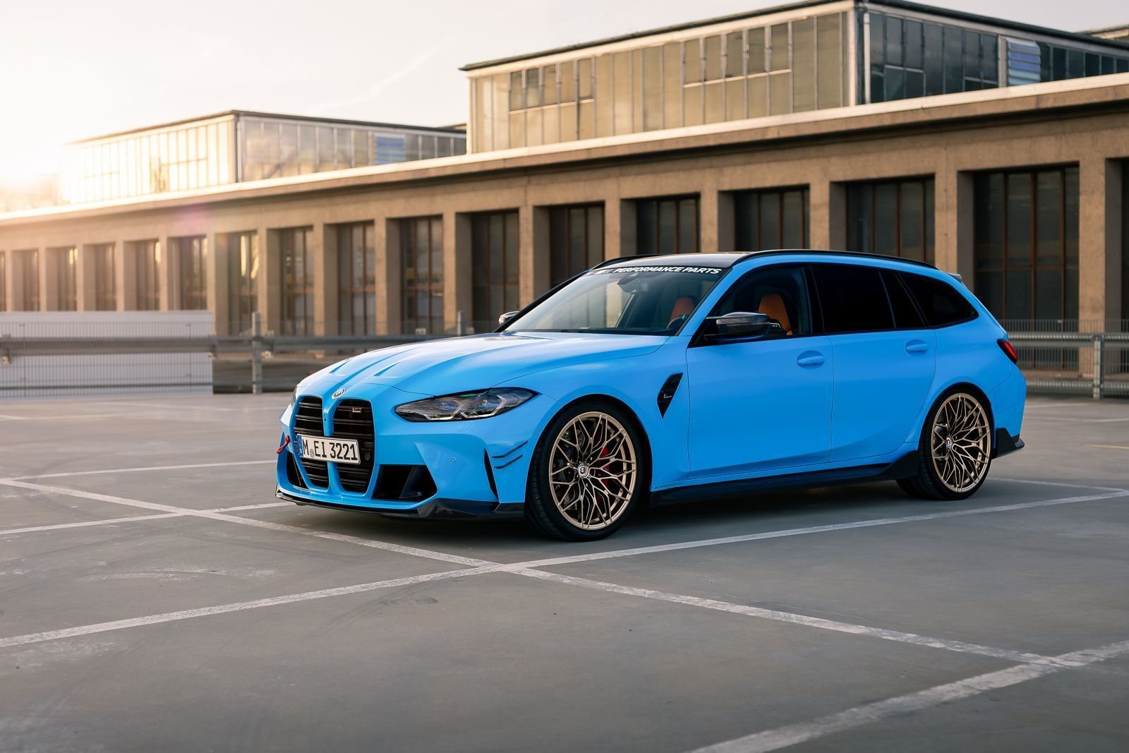 2023 - BMW M3 TOURING M PERFORMANCE PARTS IN ESSEN, foto 3