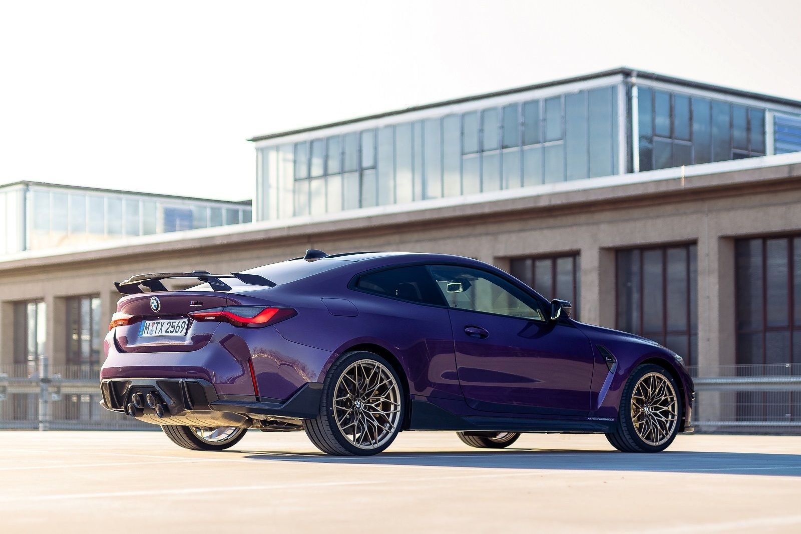 2023 - BMW M4 COMPETITION COUPE M PERFORMANCE PARTS IN ESSEN, foto 4