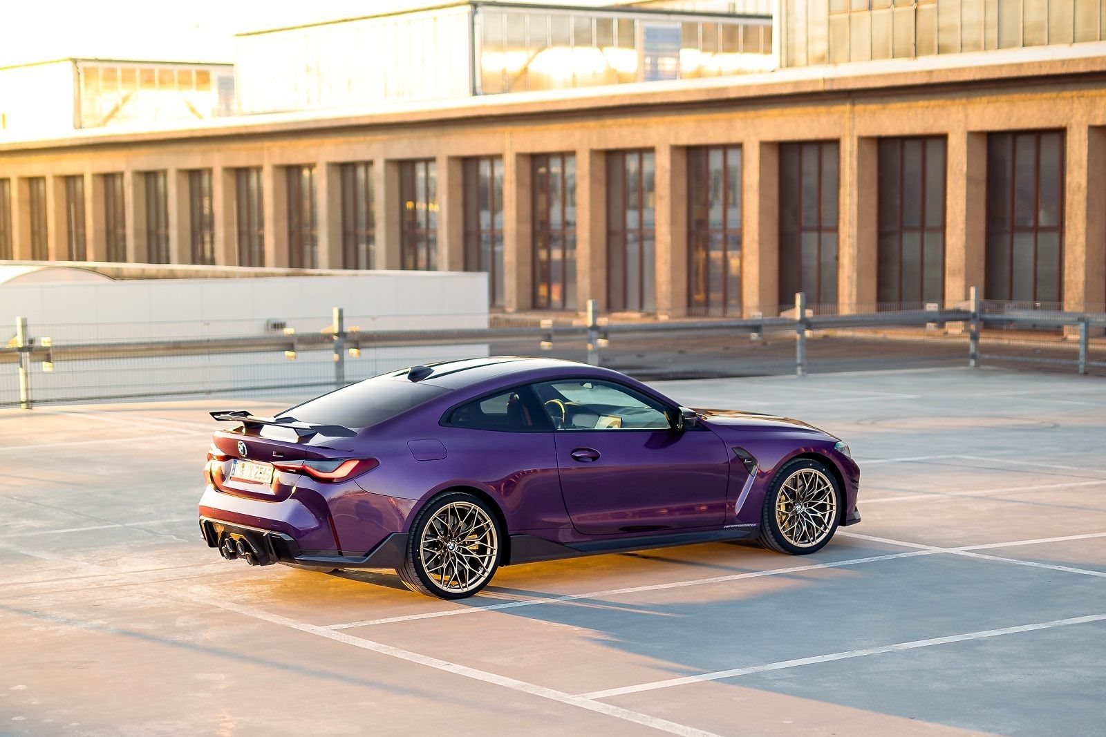 2023 - BMW M4 COMPETITION COUPE M PERFORMANCE PARTS IN ESSEN, foto 9
