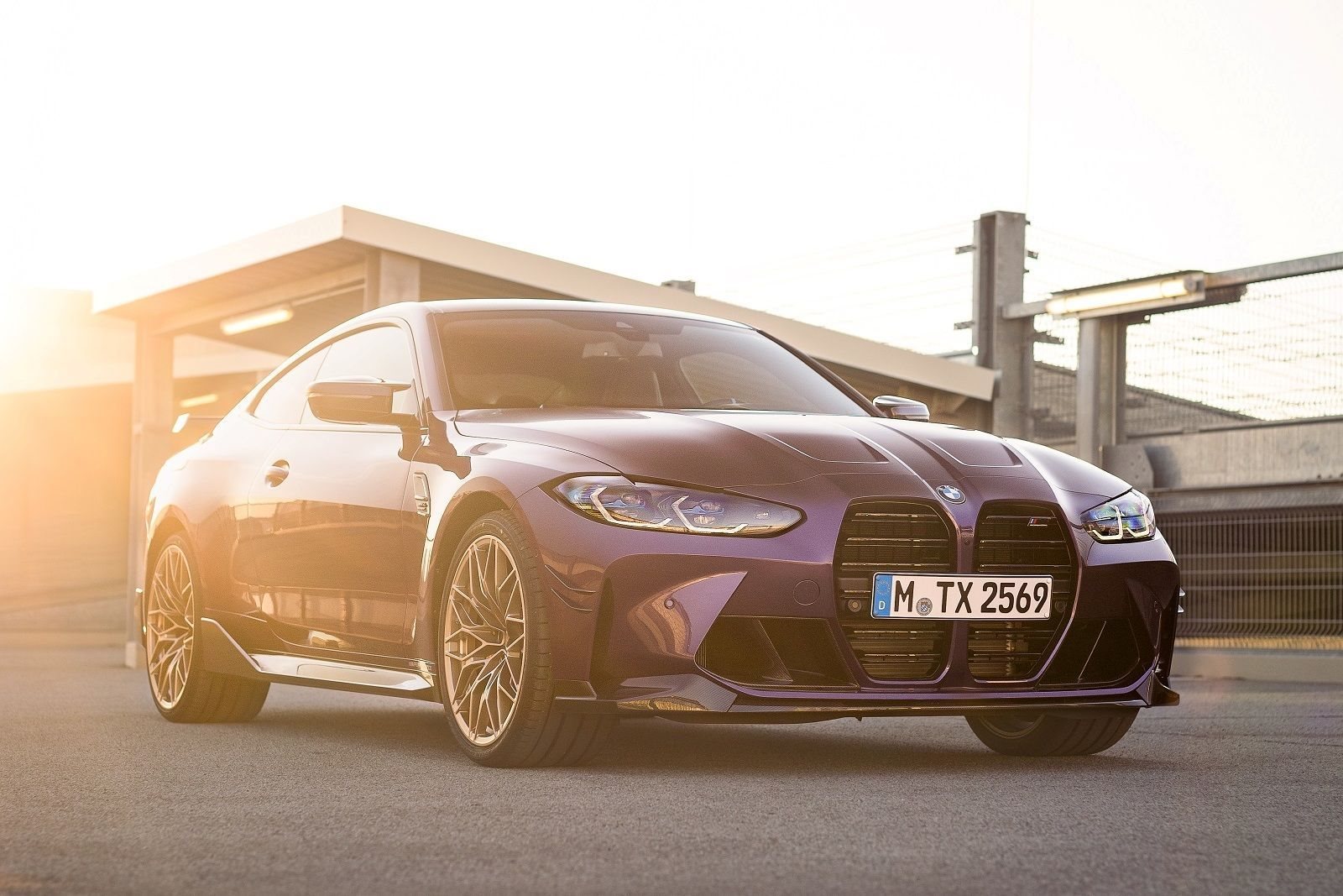 2023 - BMW M4 COMPETITION COUPE M PERFORMANCE PARTS IN ESSEN, foto 21