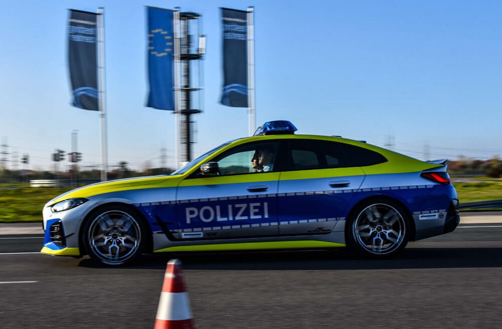 BMW i4 ‘TUNE IT SAFE’ BY AC SCHNITZER, foto 7
