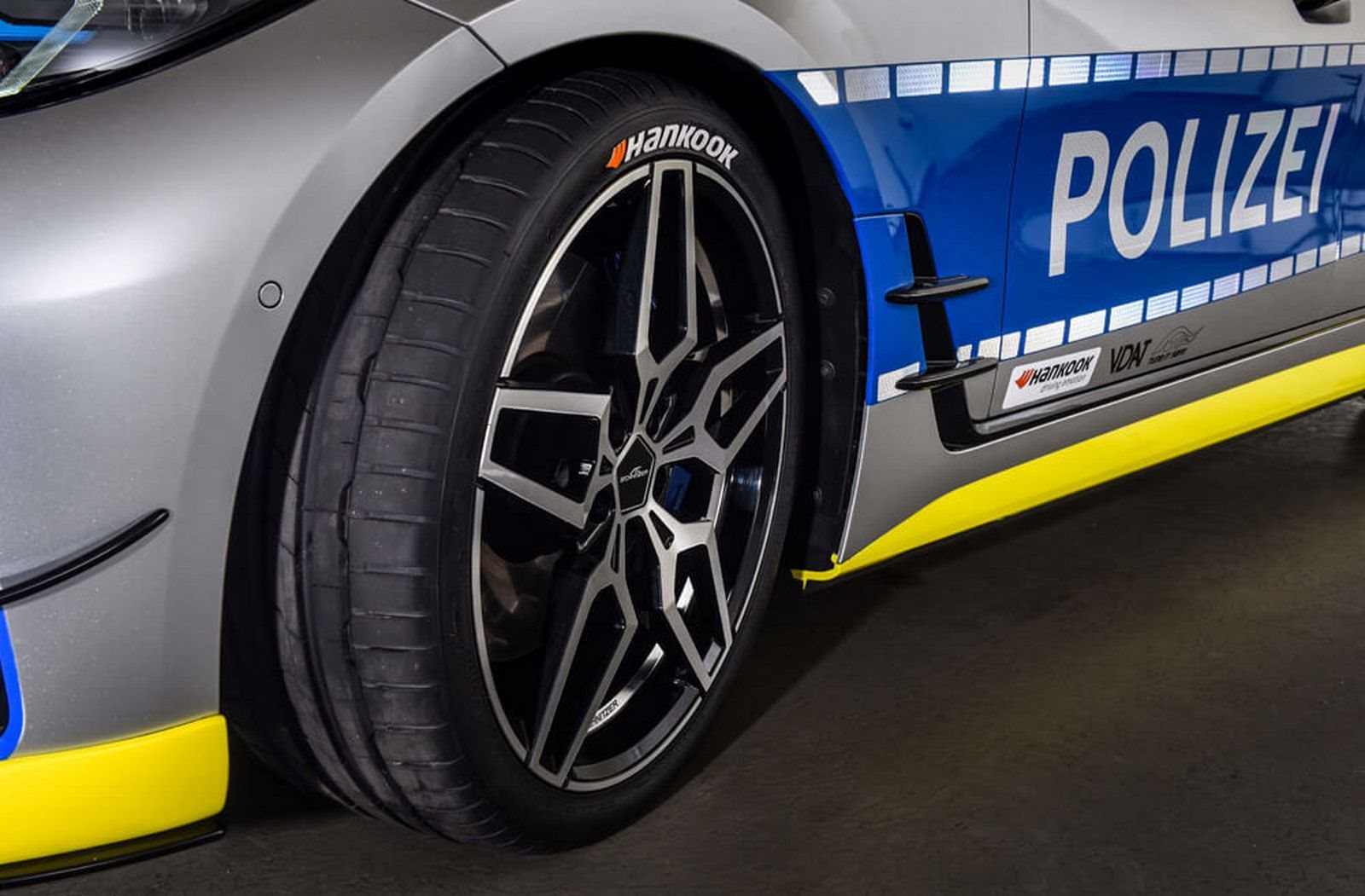 BMW i4 ‘TUNE IT SAFE’ BY AC SCHNITZER, foto 28