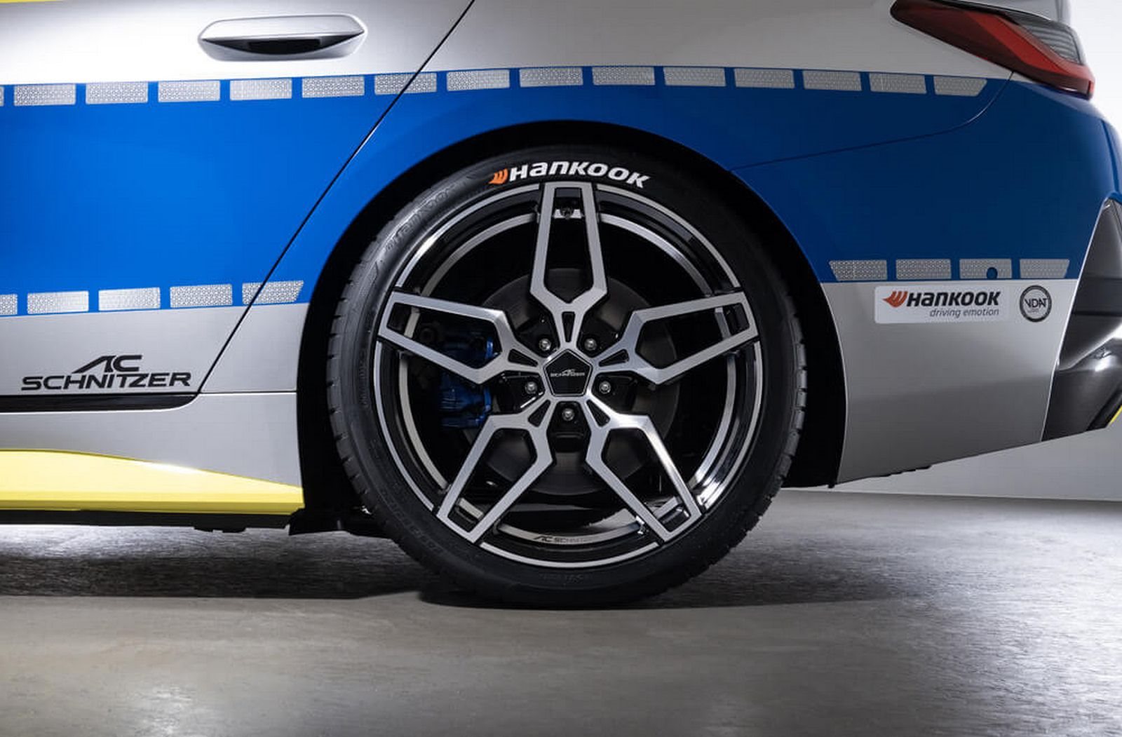 BMW i4 ‘TUNE IT SAFE’ BY AC SCHNITZER, foto 30