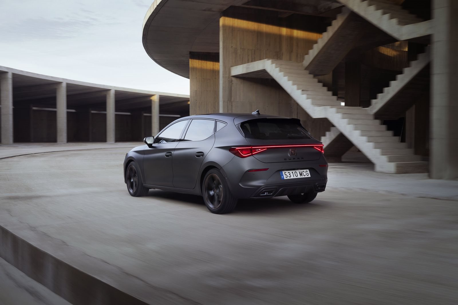 2023 - CUPRA LEÓN eTSI 150 CV DSG, foto 38