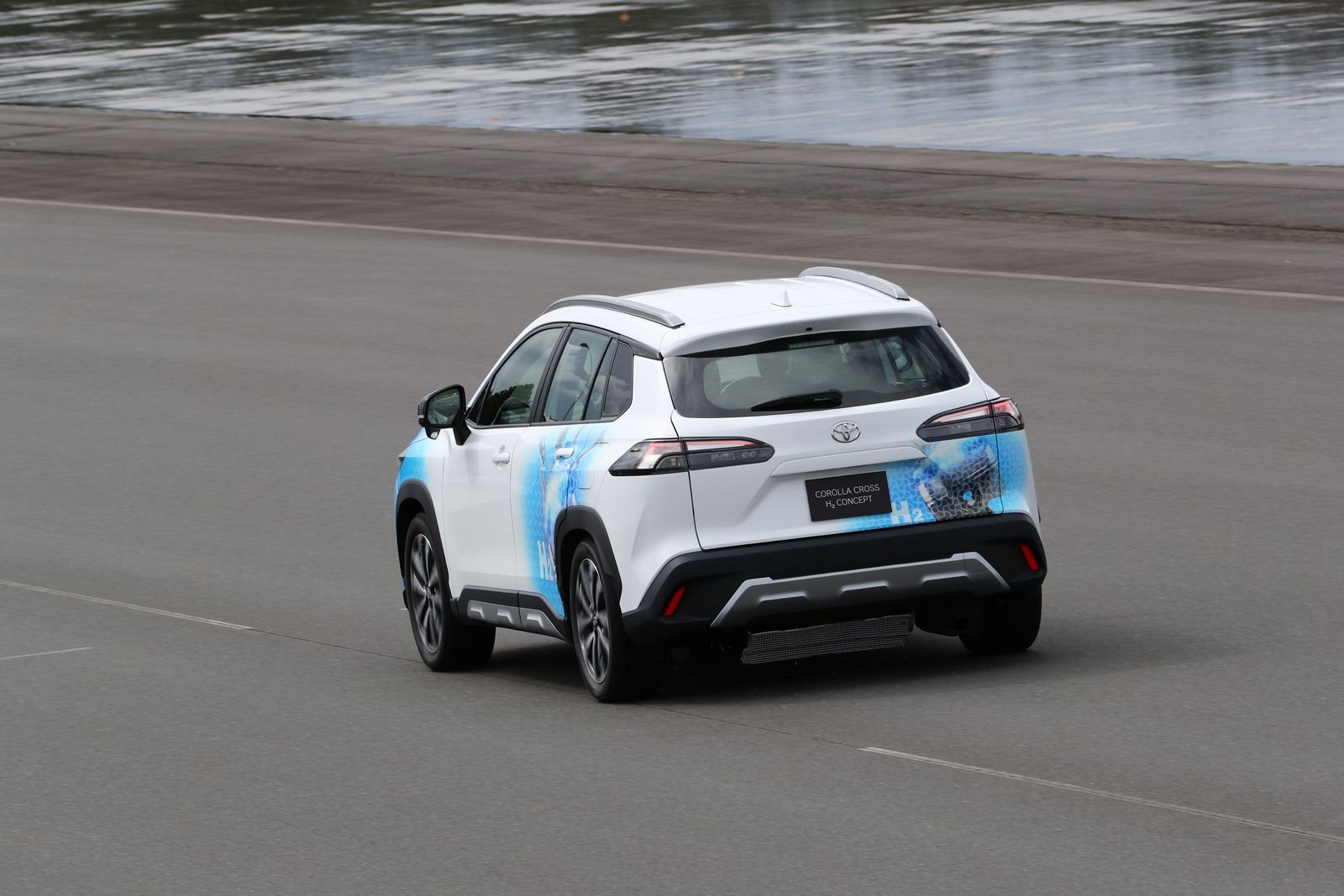 TOYOTA COROLLA CROSS HYDROGEN CONCEPT, foto 5