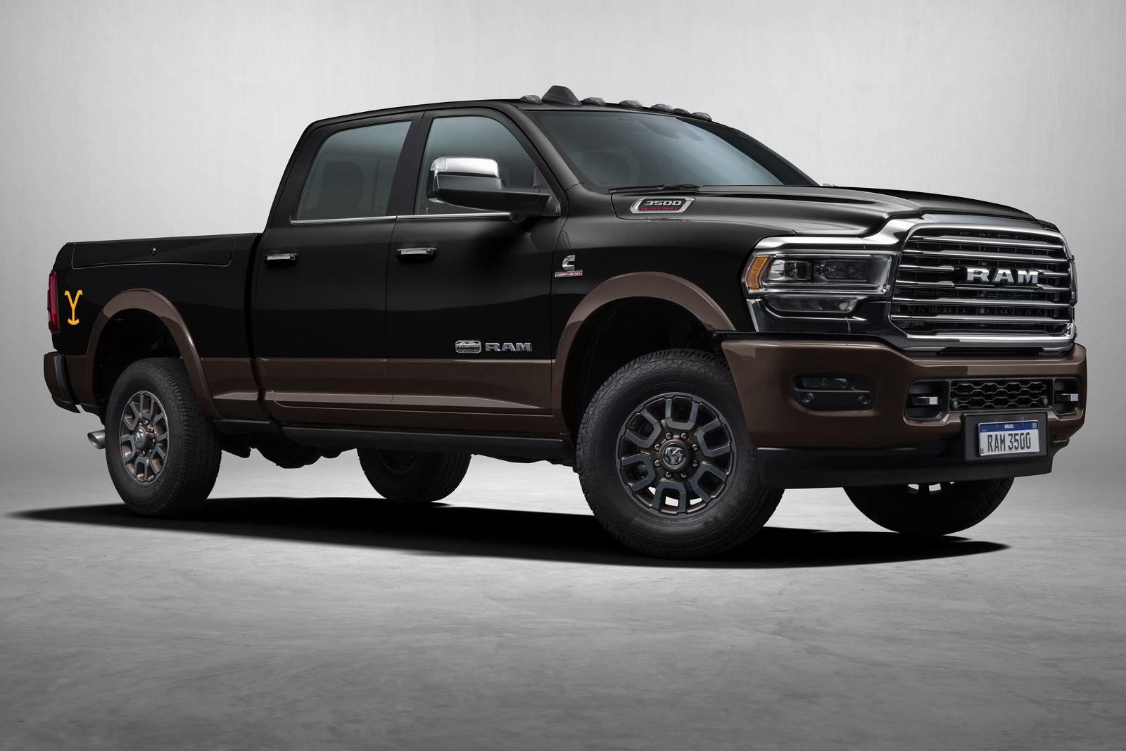 RAM 3500 YELLOWSTONE EDITION, foto 1