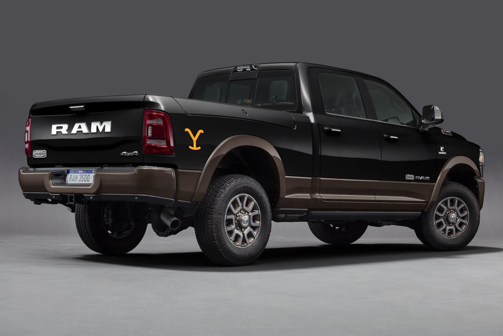 RAM 3500 YELLOWSTONE EDITION, foto 2