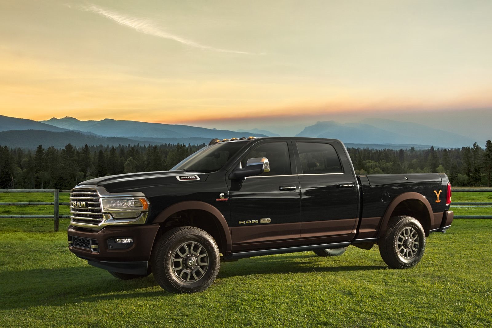 RAM 3500 YELLOWSTONE EDITION, foto 7