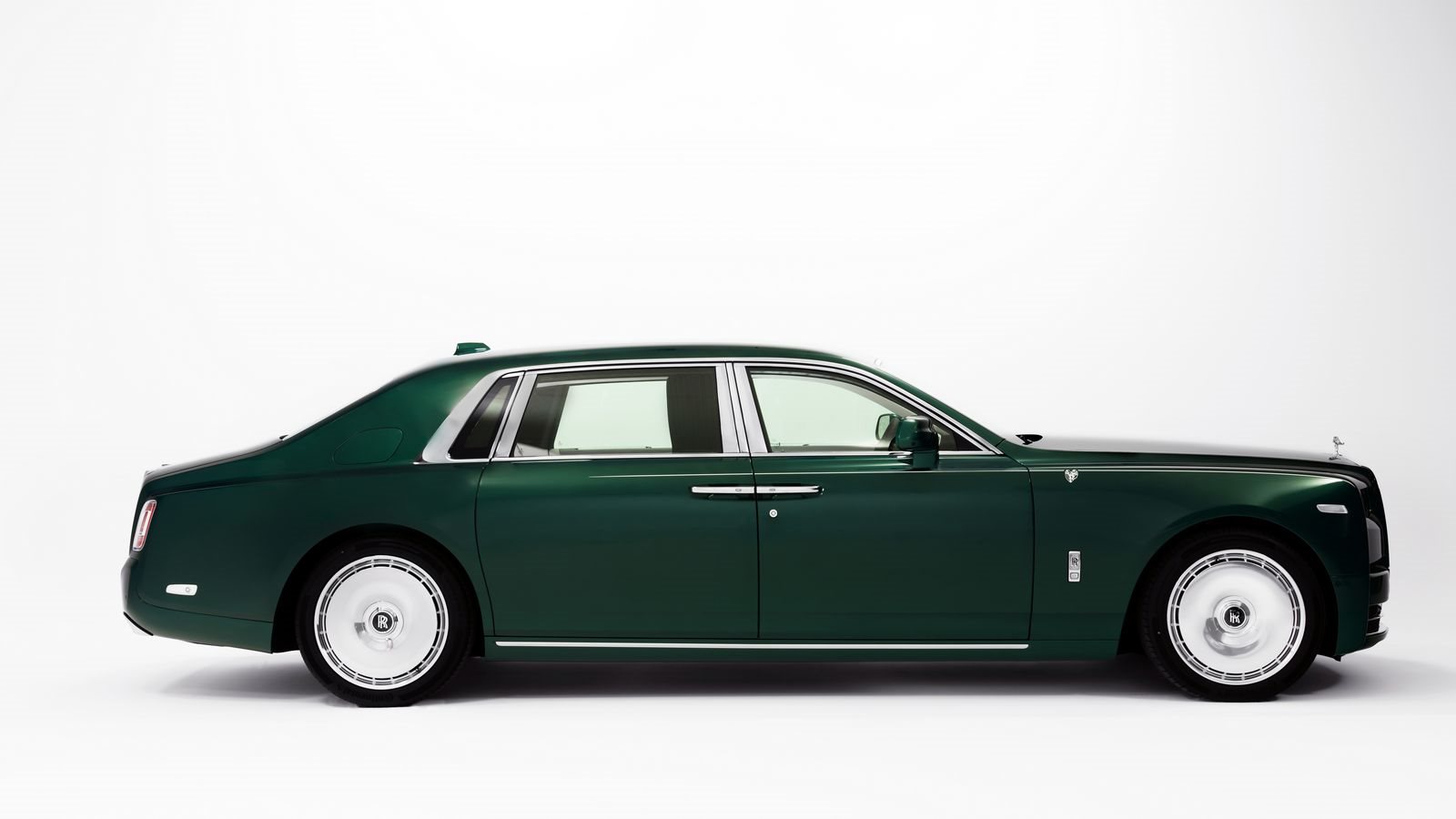 2023 - ROLLS-ROYCE PHANTOM ‘THE SIX ELEMENTS’ BY SACHA JAFRI, foto 2