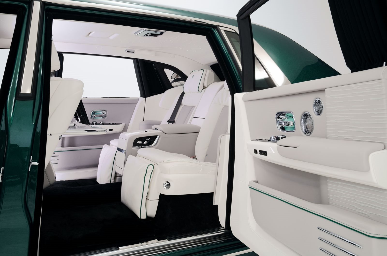 2023 - ROLLS-ROYCE PHANTOM ‘THE SIX ELEMENTS’ BY SACHA JAFRI, foto 8