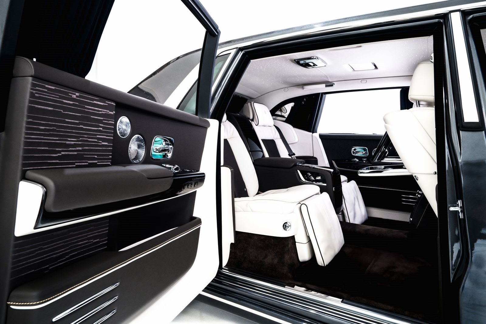 2023 - ROLLS-ROYCE PHANTOM ‘THE SIX ELEMENTS’ BY SACHA JAFRI, foto 14