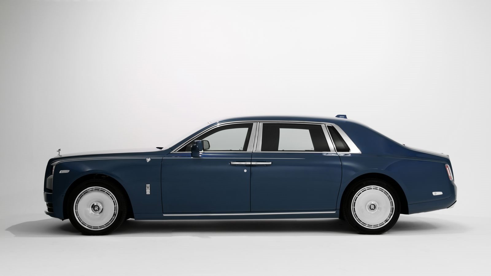 2023 - ROLLS-ROYCE PHANTOM ‘THE SIX ELEMENTS’ BY SACHA JAFRI, foto 43