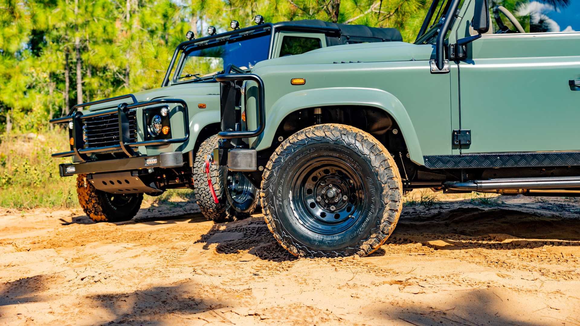 LAND ROVER DEFENDER 90 RESTOMOD TWINS BY ECD, foto 8