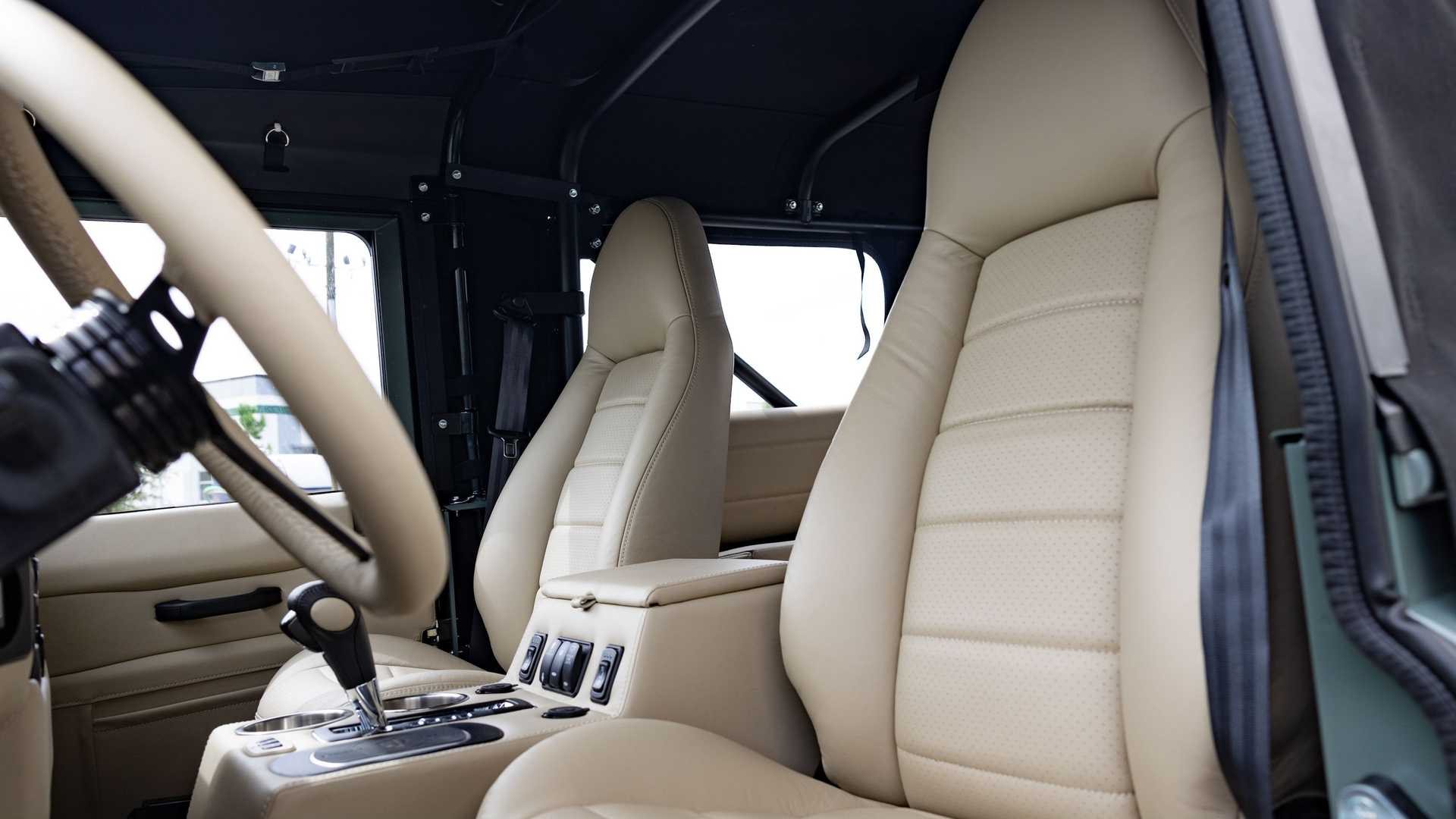 LAND ROVER DEFENDER 90 RESTOMOD TWINS BY ECD, foto 15